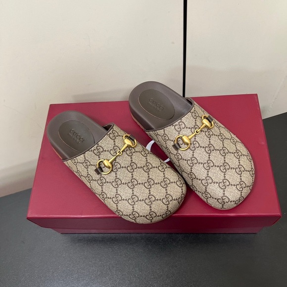 Gucci Women's Tan GG Canvas Mules with Gold Accents - Picture 2 of 5